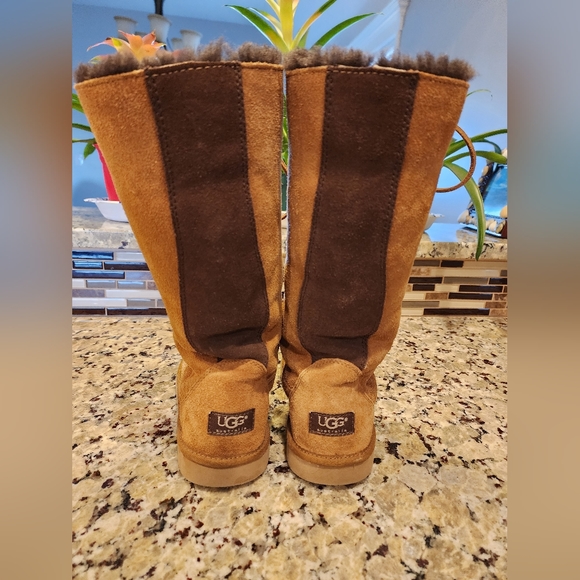 Ugg Appalachian Uptown Moccasin Size 8 Knee High Lace Up Lt Brn W Drk Brn Fur - Picture 2 of 7